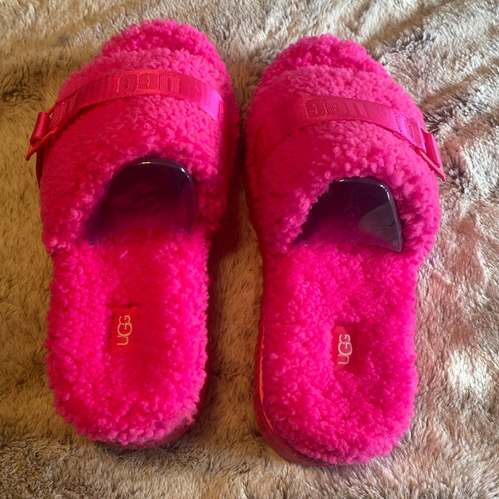 Hot pink UGG Fluffita size 8